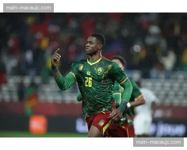 埃切维里与特尔施特根组成吉罗纳租借双星，首秀即展现即战力